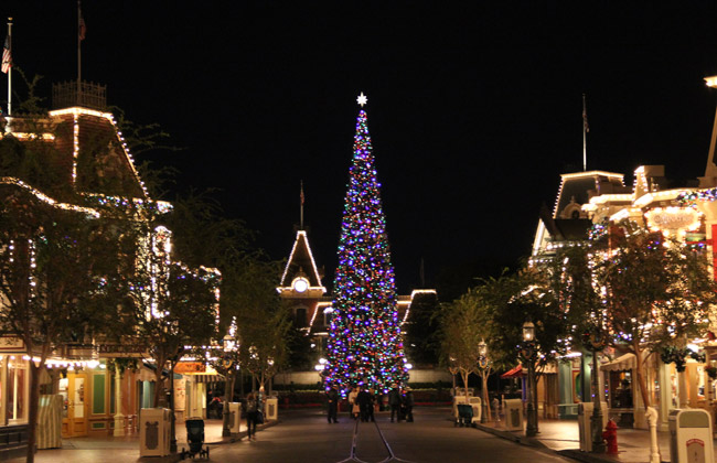 Main Street Disneyland holidays, disneyland