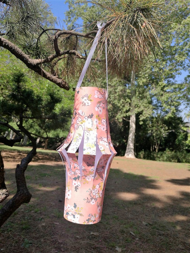 paper lantern craft