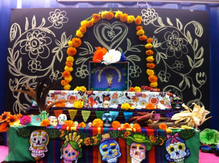 ofrenda, Dia de los Muertos Special Traditions, mexico day of the dead