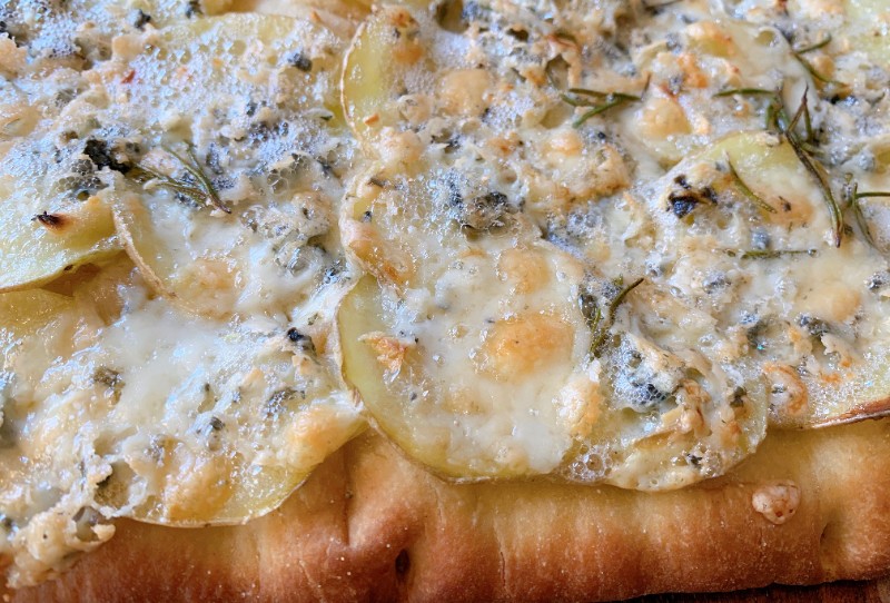 Gorgonzola and Potato Pizza recipe